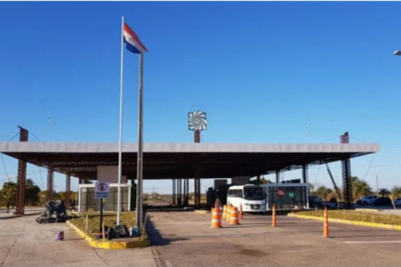 Cierran paso fronterizo en Ayolas - Ituzaingó Corrientes